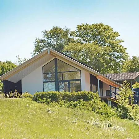 Stunning In Logstrup With Kitchen Holiday home Hjarbaek